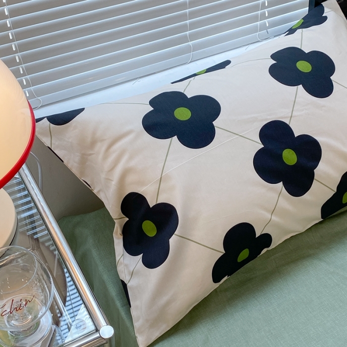 91家纺网 家纺一手货源 找家纺 昔可 2022新款简约花朵四件套 幸运四叶花黑