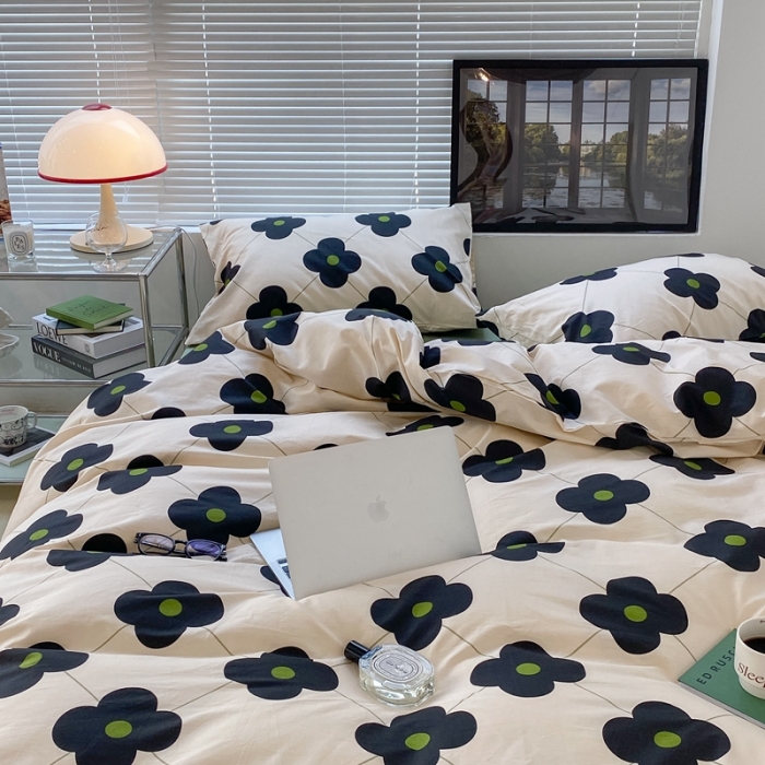 91家纺网 家纺一手货源 找家纺 昔可 2022新款简约花朵四件套 幸运四叶花黑