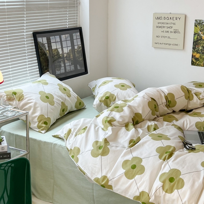 91家纺网 家纺一手货源 找家纺 昔可 2022新款简约花朵四件套 幸运四叶花绿