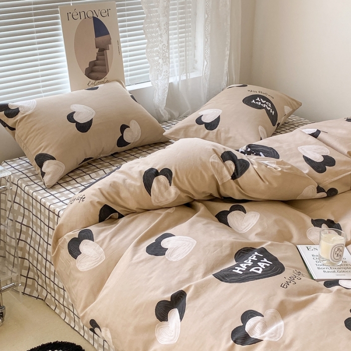 91家纺网 家纺一手货源 找家纺 昔可 2022新款简约花朵四件套 油画爱心