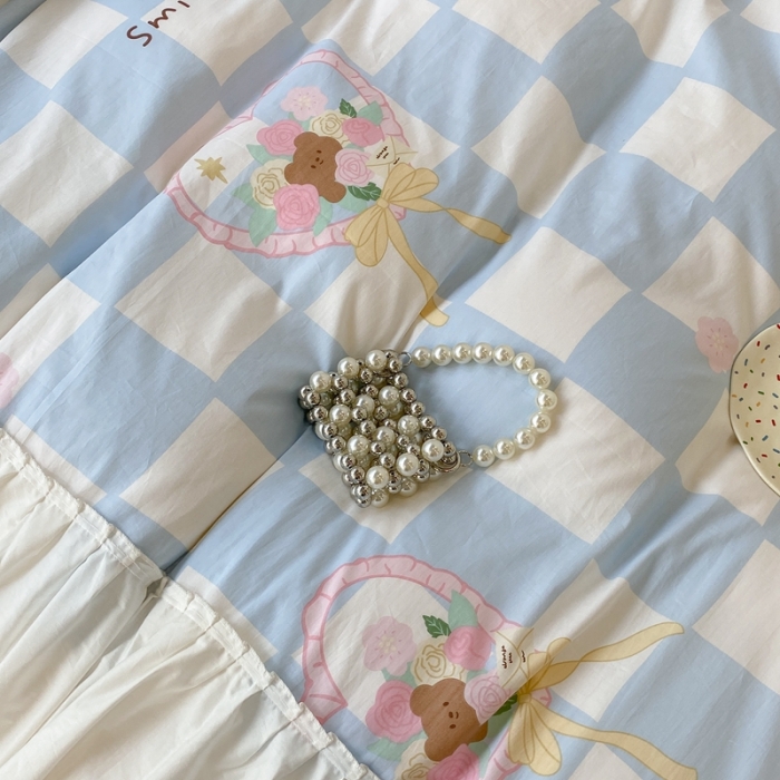 91家纺网 家纺一手货源 找家纺 昔可 2022新款韩版花边系列四件套 蓝格爱心熊