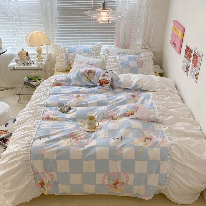 91家纺网 家纺一手货源 找家纺 昔可 2022新款韩版花边系列四件套 蓝格爱心熊