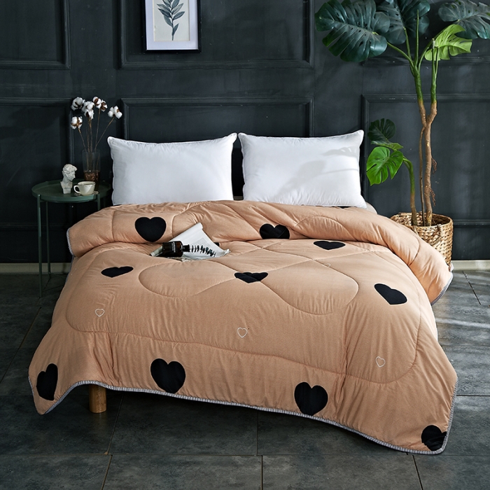 91家纺网 家纺一手货源 找家纺 百花王 2022新款印花礼品冬被子被芯（花型随机） 爱心