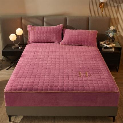 91家纺网 家纺一手货源 找家纺 （总）恒爱 秋冬新款A类牛奶绒刺绣夹棉单床笠--H系列