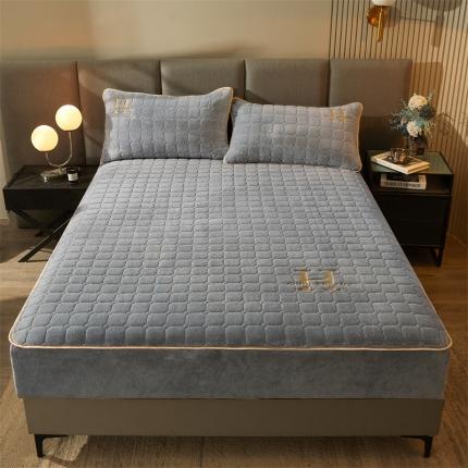 91家纺网 家纺一手货源 找家纺 （总）恒爱 秋冬新款A类牛奶绒刺绣夹棉单床笠--H系列