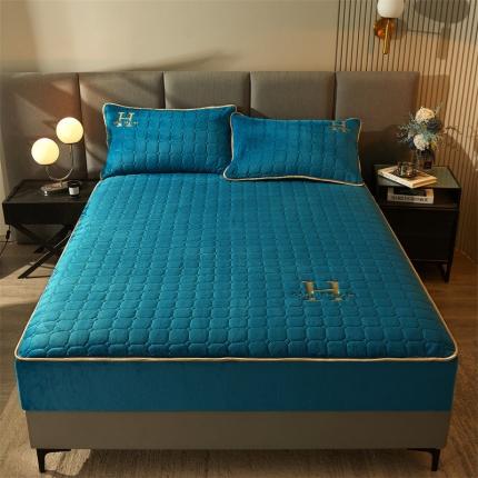 恒爱2022秋冬新款A类牛奶绒刺绣夹棉单床笠--H系列孔雀绿