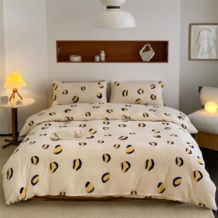 91家纺网 家纺一手货源 找家纺 798家纺 2022新款印花牛奶绒四件套 奶糕