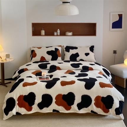 91家纺网 家纺一手货源 找家纺 798家纺 2022新款印花牛奶绒四件套 泡芙