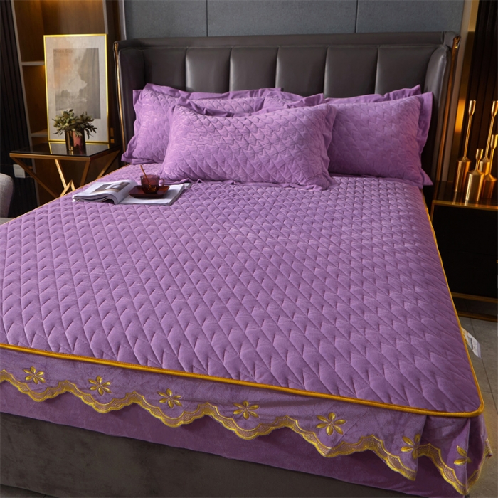 91家纺网 家纺一手货源 找家纺 恒爱 2022秋冬新款A类宝宝绒轻奢刺绣床笠 轻奢床笠豆沙紫