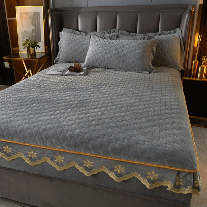 91家纺网 家纺一手货源 找家纺 恒爱 2022秋冬新款A类宝宝绒轻奢刺绣床笠 轻奢床笠高级灰