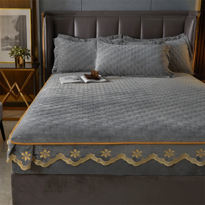 91家纺网 家纺一手货源 找家纺 恒爱 2022秋冬新款A类宝宝绒轻奢刺绣床笠 轻奢床笠高级灰