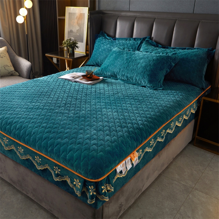 91家纺网 家纺一手货源 找家纺 恒爱 2022秋冬新款A类宝宝绒轻奢刺绣床笠 轻奢床笠孔雀绿