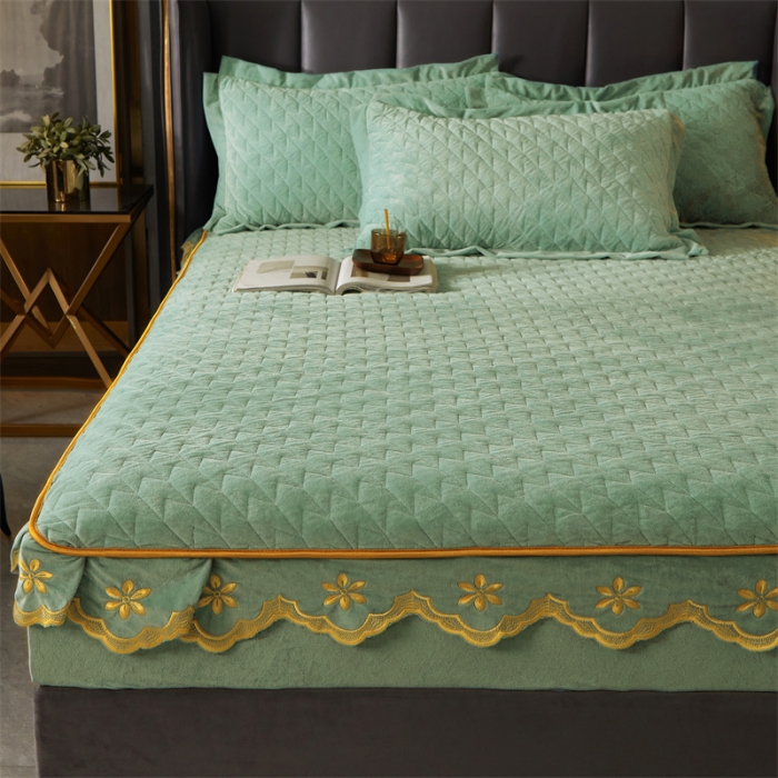 91家纺网 家纺一手货源 找家纺 恒爱 2022秋冬新款A类宝宝绒轻奢刺绣床笠 轻奢床笠抹茶绿