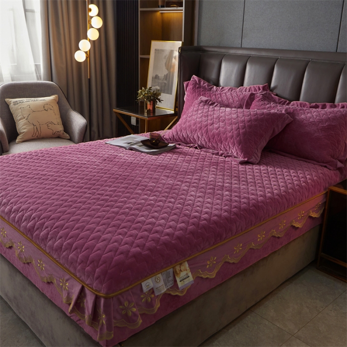 91家纺网 家纺一手货源 找家纺 恒爱 2022秋冬新款A类宝宝绒轻奢刺绣床笠 轻奢床笠深豆沙