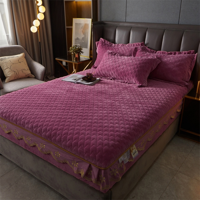 91家纺网 家纺一手货源 找家纺 恒爱 2022秋冬新款A类宝宝绒轻奢刺绣床笠 轻奢床笠深豆沙