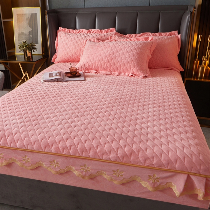 91家纺网 家纺一手货源 找家纺 恒爱 2022秋冬新款A类宝宝绒轻奢刺绣床笠 轻奢床笠香妃粉