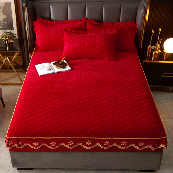 91家纺网 家纺一手货源 找家纺 恒爱 2022秋冬新款A类宝宝绒轻奢刺绣床笠 轻奢床笠中国红