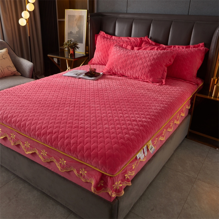 91家纺网 家纺一手货源 找家纺 恒爱 2022秋冬新款A类宝宝绒轻奢刺绣床笠 轻奢床笠砖红
