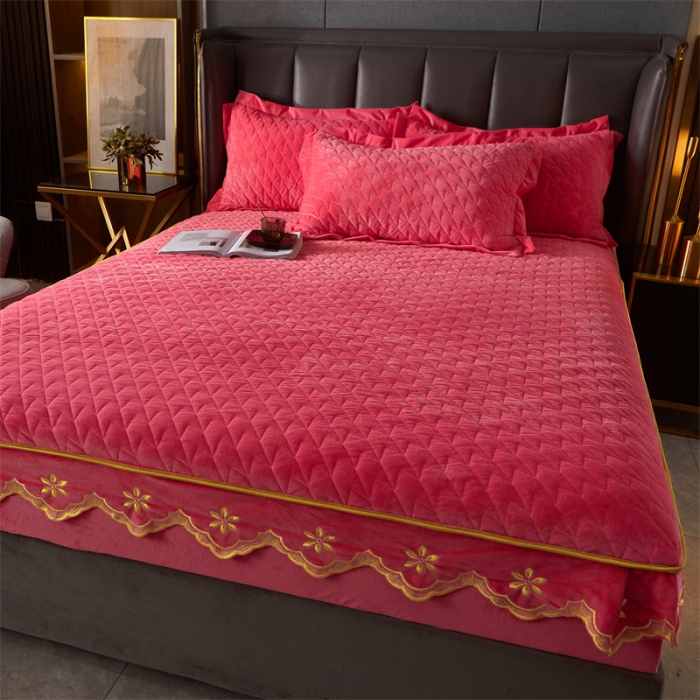 91家纺网 家纺一手货源 找家纺 恒爱 2022秋冬新款A类宝宝绒轻奢刺绣床笠 轻奢床笠砖红