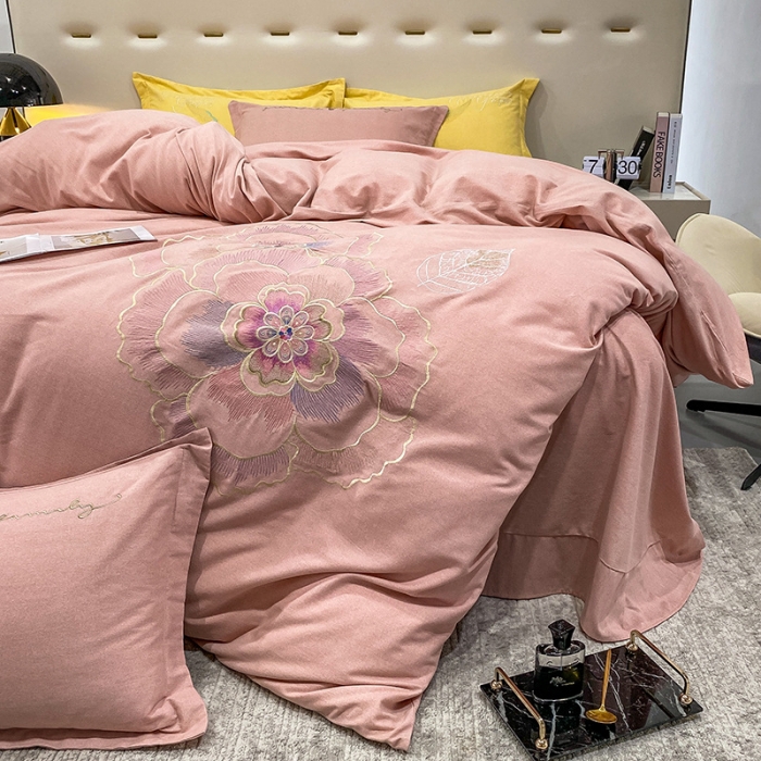 91家纺网 家纺一手货源 找家纺 （总）涵宸 2022新款全棉铂金磨毛刺绣四件套-月息系列