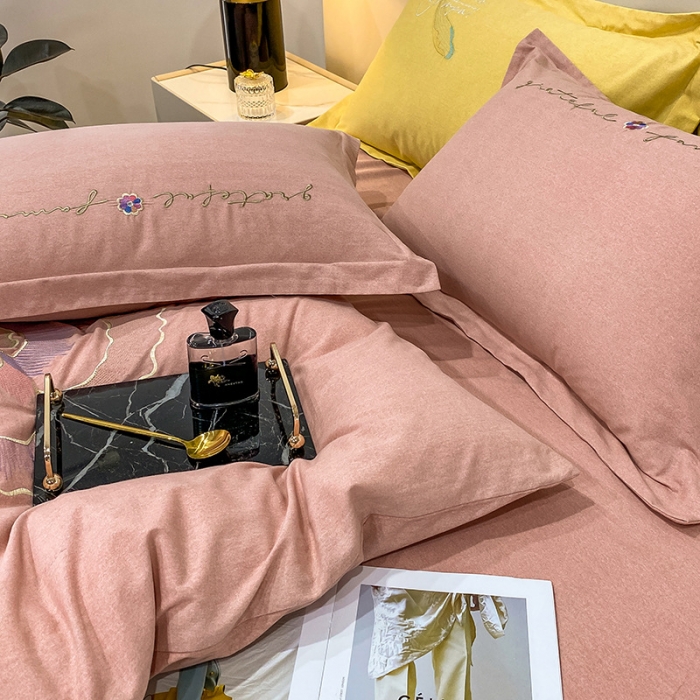 91家纺网 家纺一手货源 找家纺 （总）涵宸 2022新款全棉铂金磨毛刺绣四件套-月息系列