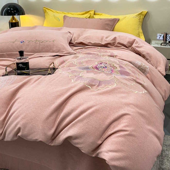 91家纺网 家纺一手货源 找家纺 涵宸 2022新款全棉铂金磨毛刺绣四件套-月息系列 月息-蜜桃玉