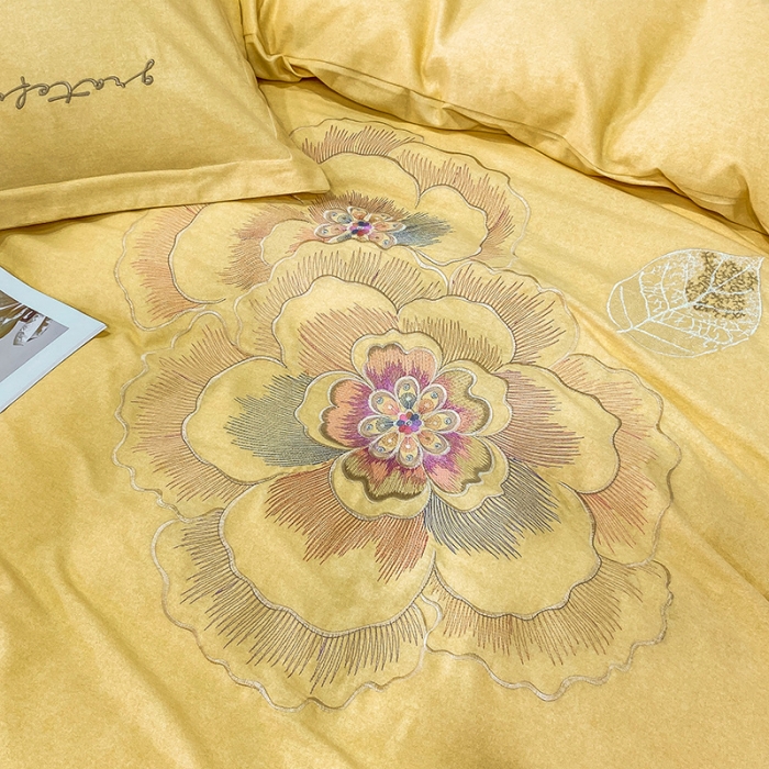 91家纺网 家纺一手货源 找家纺 涵宸 2022新款全棉铂金磨毛刺绣四件套-月息系列 月息-气质黄