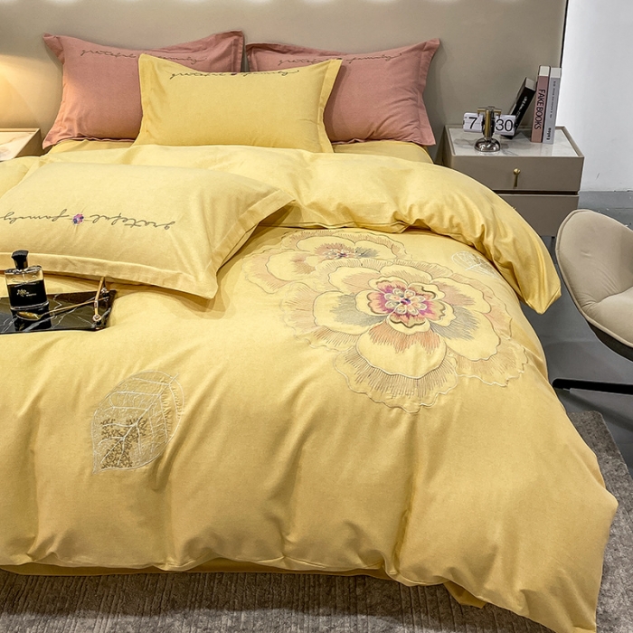 91家纺网 家纺一手货源 找家纺 涵宸 2022新款全棉铂金磨毛刺绣四件套-月息系列 月息-气质黄
