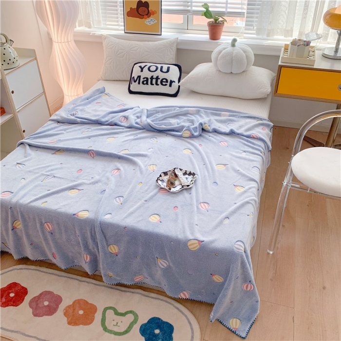 91家纺网 家纺一手货源 找家纺 （总）蜜柚 2024新款立体锁边云朵绒印花毛毯四季毯