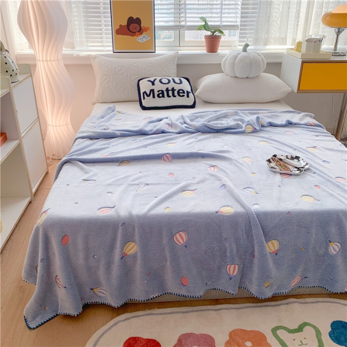 91家纺网 家纺一手货源 找家纺 （总）蜜柚 2024新款立体锁边云朵绒印花毛毯四季毯