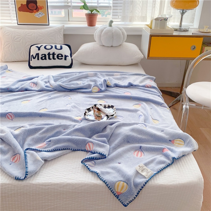 91家纺网 家纺一手货源 找家纺 （总）蜜柚 2024新款立体锁边云朵绒印花毛毯四季毯