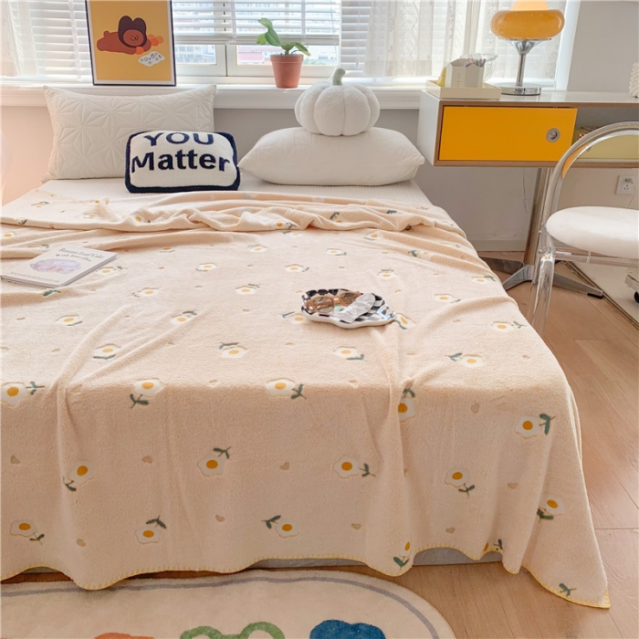 91家纺网 家纺一手货源 找家纺 蜜柚 2024新款立体锁边云朵绒印花毛毯四季毯 雏菊