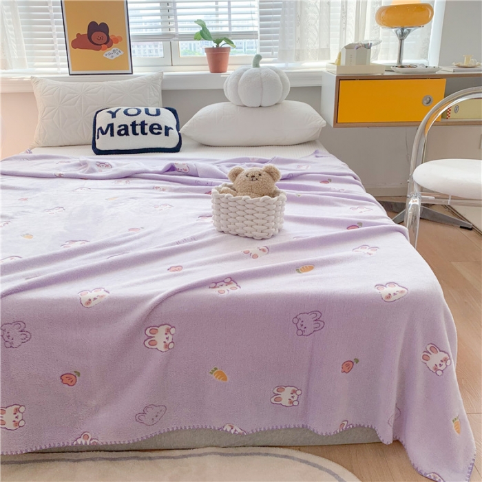 91家纺网 家纺一手货源 找家纺 蜜柚 2024新款立体锁边云朵绒印花毛毯四季毯 可爱兔