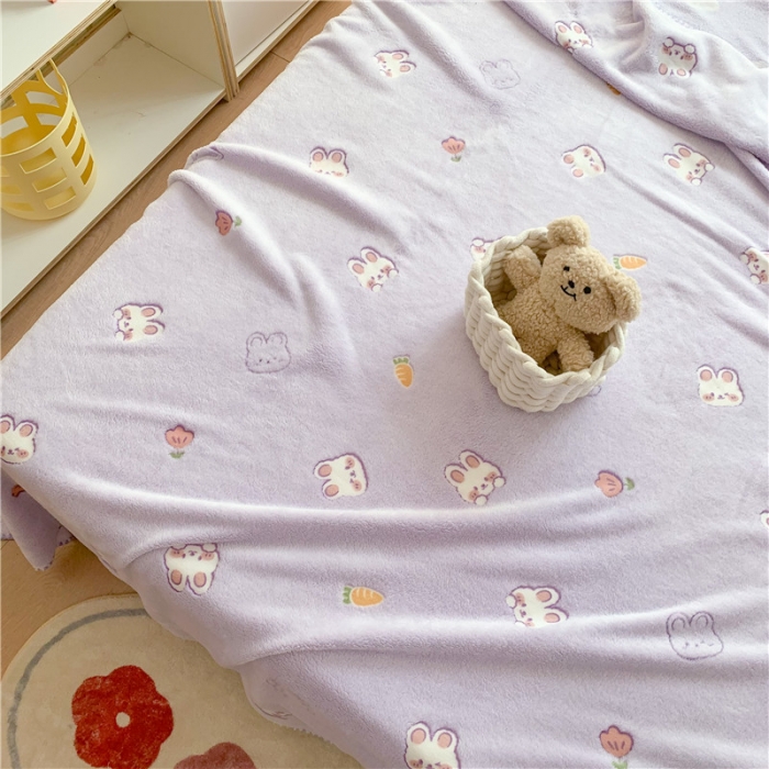 91家纺网 家纺一手货源 找家纺 蜜柚 2024新款立体锁边云朵绒印花毛毯四季毯 可爱兔