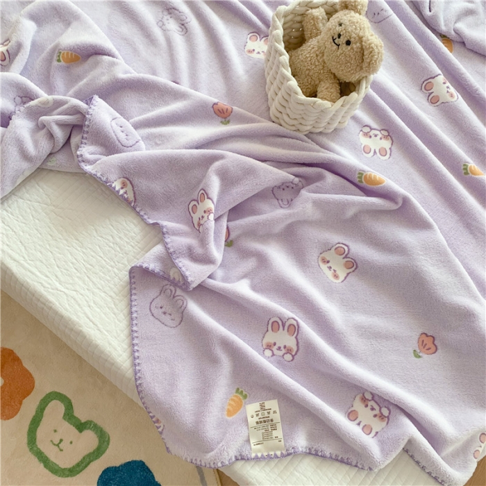 91家纺网 家纺一手货源 找家纺 蜜柚 2024新款立体锁边云朵绒印花毛毯四季毯 可爱兔