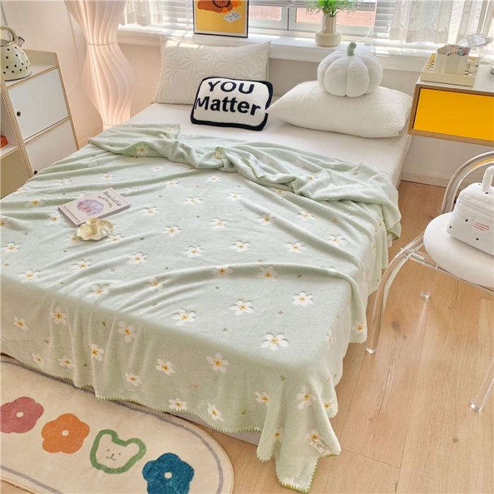 91家纺网 家纺一手货源 找家纺 蜜柚 2024新款立体锁边云朵绒印花毛毯四季毯 向阳花开