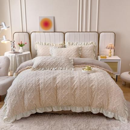 91家纺网 家纺一手货源 找家纺 KA家纺 2022新款冬季花边款塔芙绒四件套 花边塔芙绒奶白