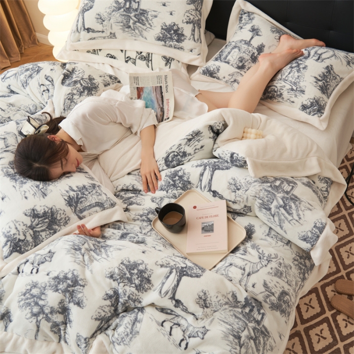 91家纺网 家纺一手货源 找家纺 晨曦慵懒风黑白合辑极简主义奶油绒牛奶绒四件套黑白调调森林城堡