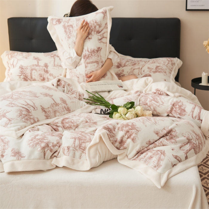 91家纺网 家纺一手货源 找家纺 晨曦 慵懒风黑白合辑极简主义奶油绒牛奶绒四件套 梦幻森林城堡