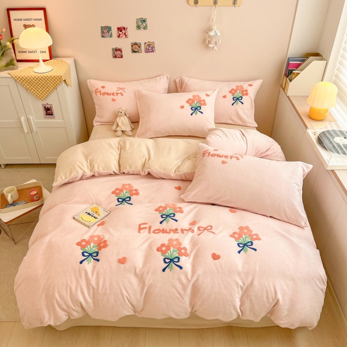 91家纺网 家纺一手货源 找家纺 川悦生活 2022新款牛奶绒毛巾绣四件套 朵朵花园