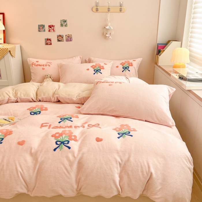 91家纺网 家纺一手货源 找家纺 川悦生活 2022新款牛奶绒毛巾绣四件套 朵朵花园