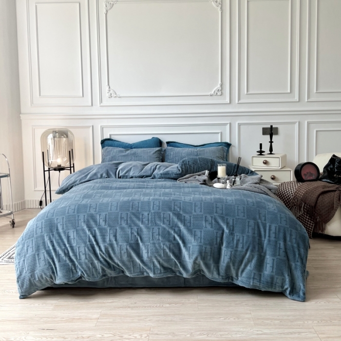 91家纺网 家纺一手货源 找家纺 （总）安莱生活 2022新款牛奶绒雕花210克重比弗利系列