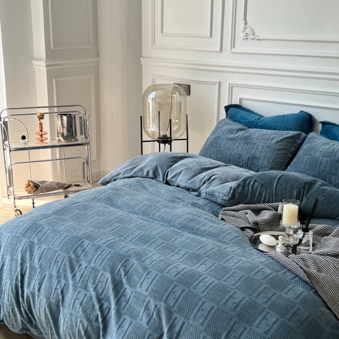 91家纺网 家纺一手货源 找家纺 （总）安莱生活 2022新款牛奶绒雕花210克重比弗利系列