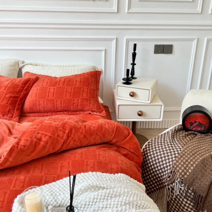 91家纺网 家纺一手货源 找家纺 安莱生活 2022新款牛奶绒雕花210克重比弗利系列 熔岩橙