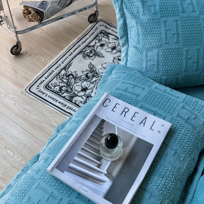 91家纺网 家纺一手货源 找家纺 安莱生活 2022新款牛奶绒雕花210克重比弗利系列 天青色