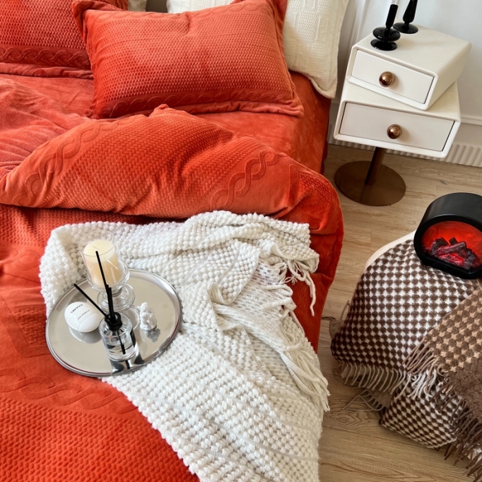 91家纺网 家纺一手货源 找家纺 安莱生活 2022新款牛奶绒雕花210克重丽芙系列 熔岩橙