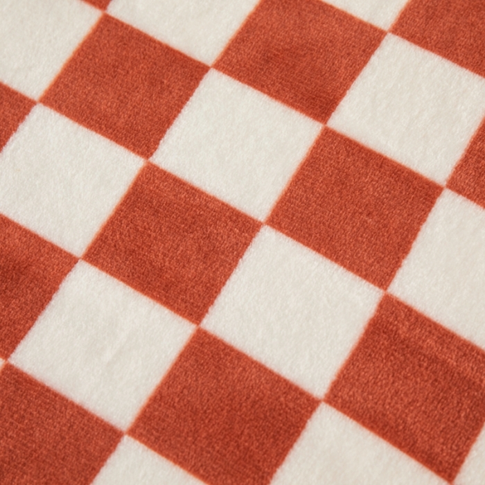 91家纺网 家纺一手货源 找家纺 新丽佳2022新款法兰绒棋盘格毛毯 红咖格