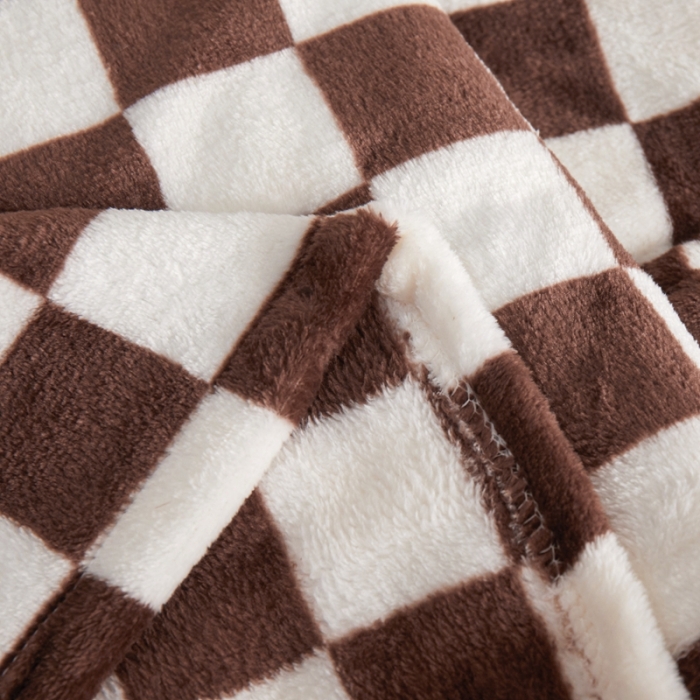 91家纺网 家纺一手货源 找家纺 新丽佳2022新款法兰绒棋盘格毛毯 咖啡格