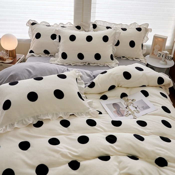 91家纺网 家纺一手货源 找家纺 （总）2023新款 包小包 高克重小清新印花花边牛奶绒四件套