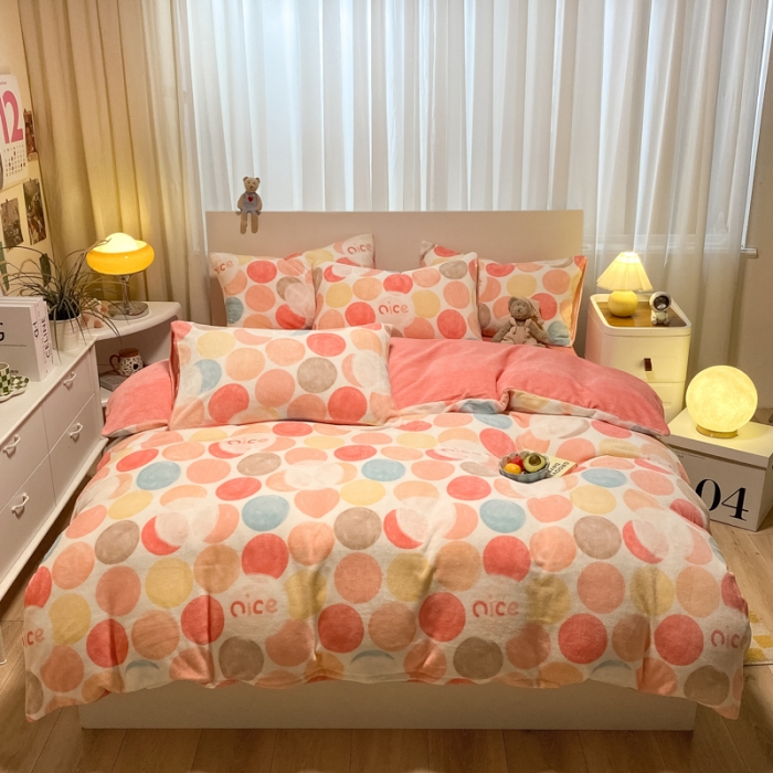 91家纺网 家纺一手货源 找家纺 大渔生活 2024新款牛奶绒印花系列四件套 瑟琳